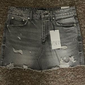 Zara mini skirt  in gray